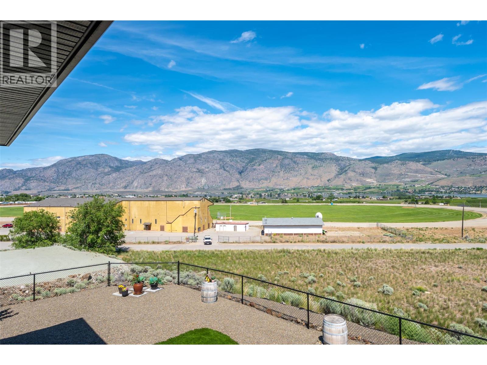 3803 TORREY PINES Drive, Osoyoos