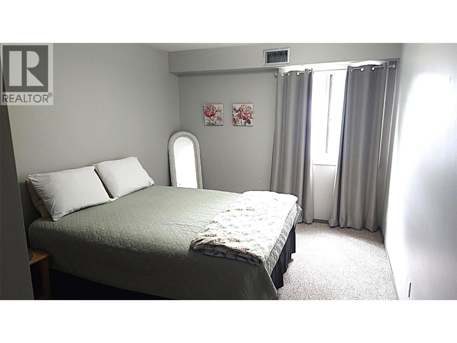 #335 1560 Summit Drive - 6