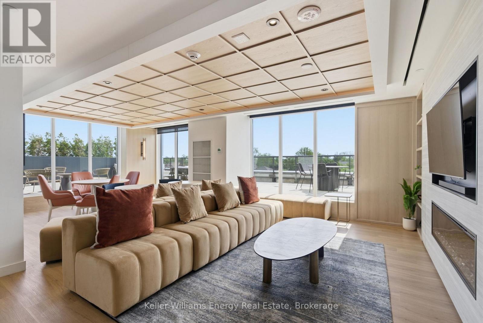 #417 201 BROCK STREET S - 30