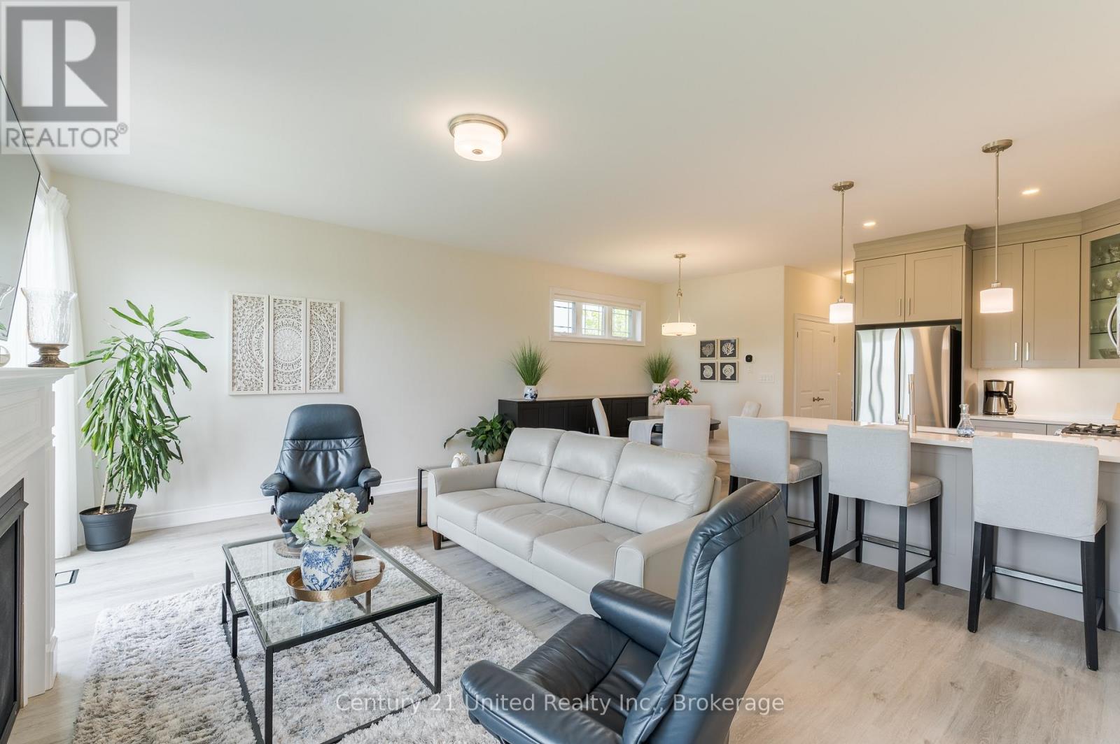 #78 80 MARSH AVENUE - 17