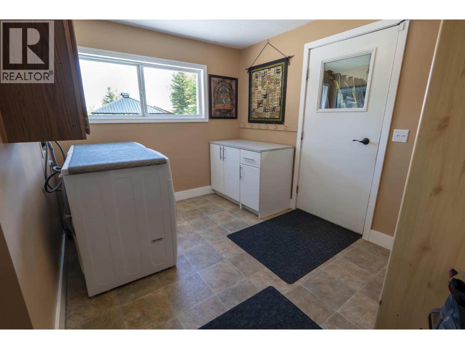 1375 MARKAY DRIVE - 34