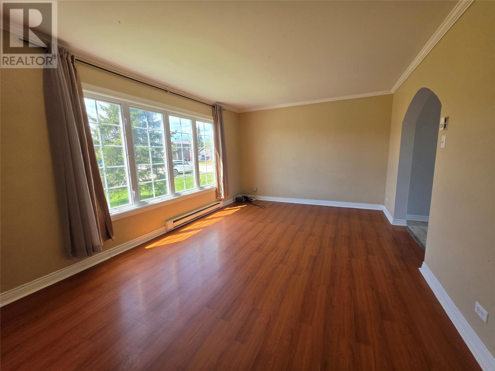 225 Howley Avenue thumbnail 4