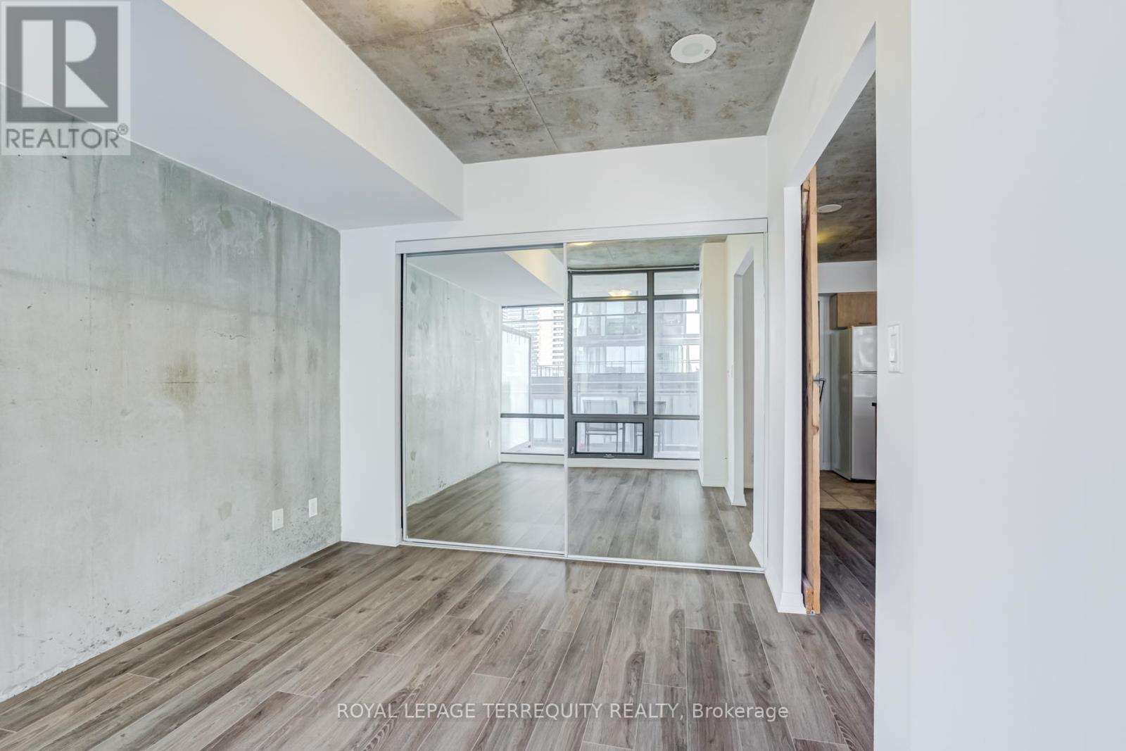 #1307 22 WELLESLEY STREET E - 26