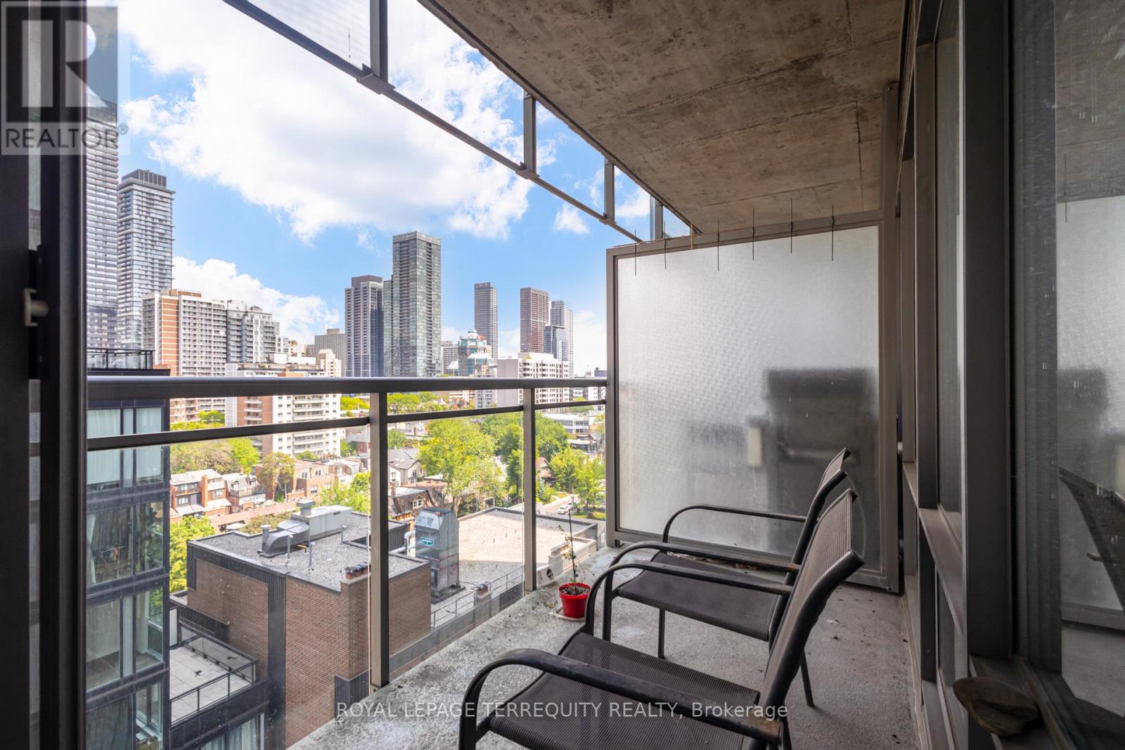 #1307 22 WELLESLEY STREET E - 30