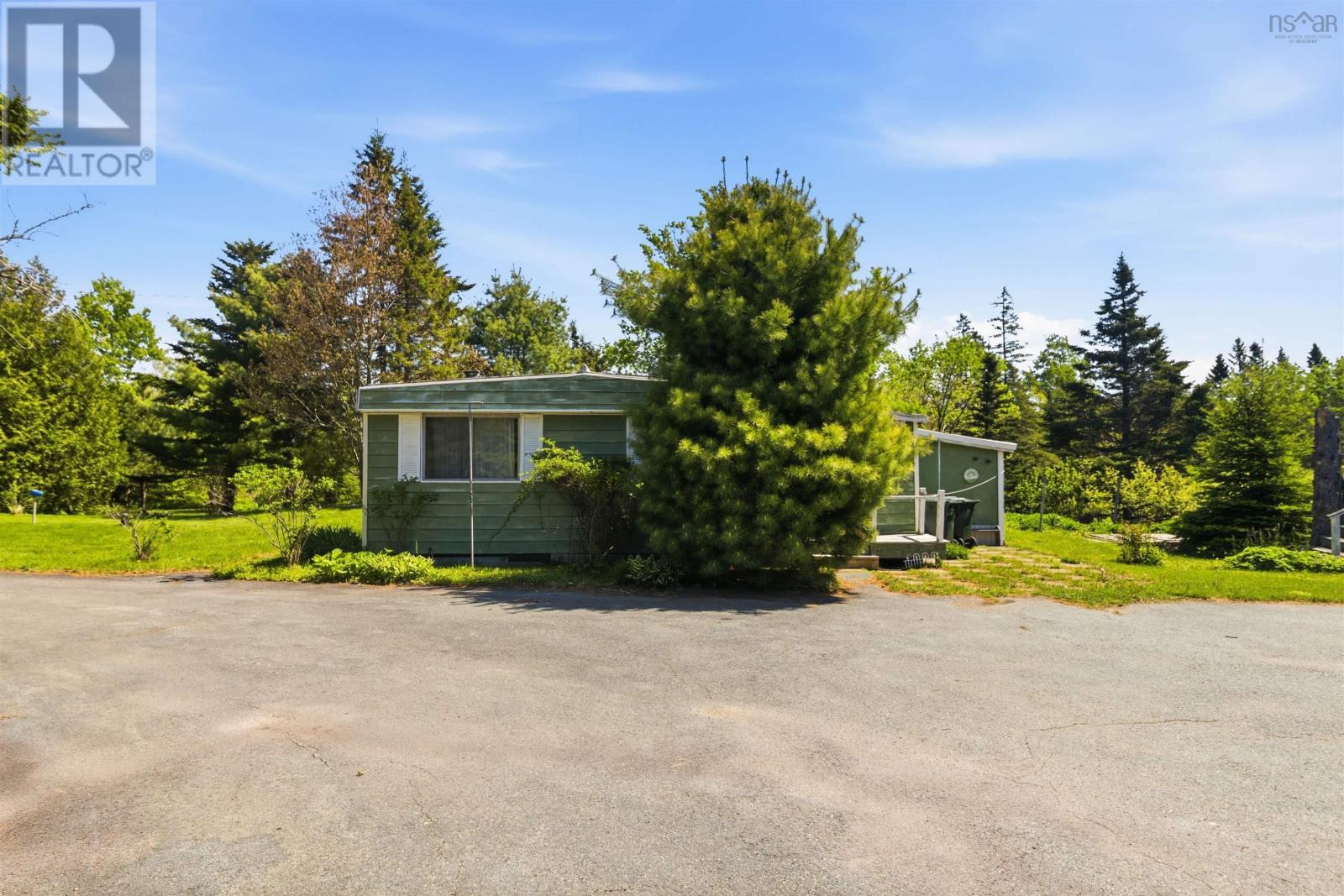 Property 30 of 42 of 225 South Uniacke Road