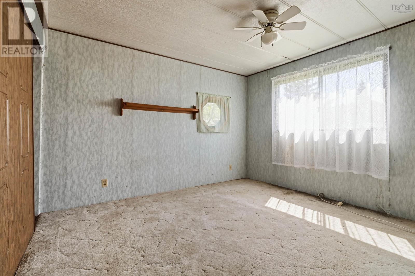 Property 28 of 42 of 225 South Uniacke Road