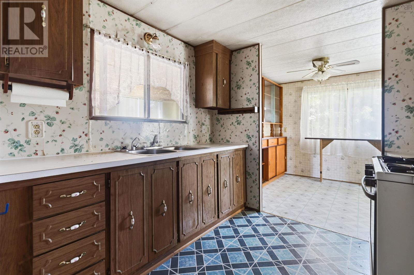 Property 24 of 42 of 225 South Uniacke Road