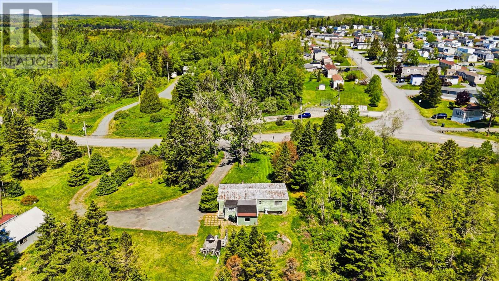 Property 33 of 42 of 225 South Uniacke Road