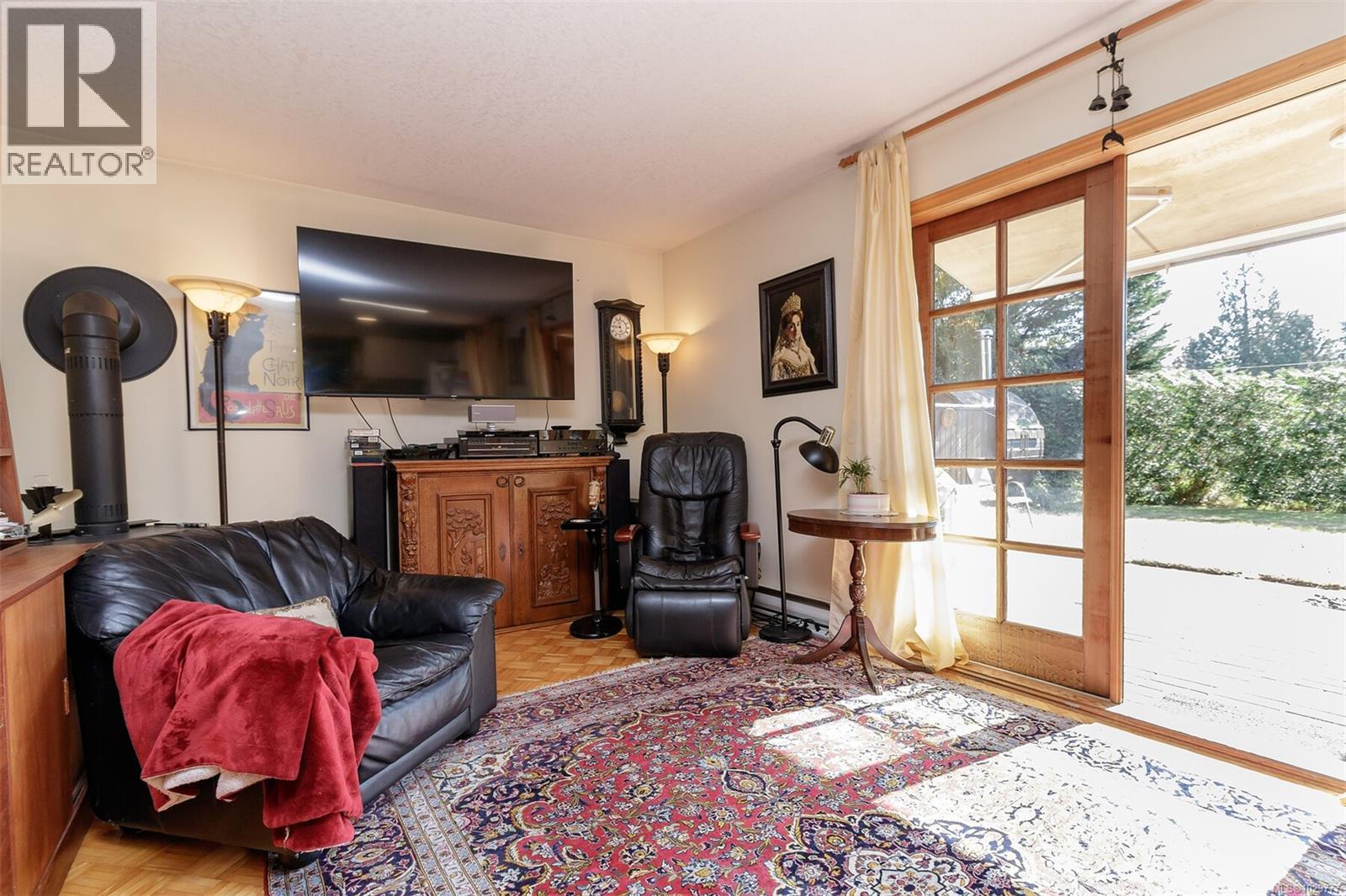 10741 Chemainus Rd - 9