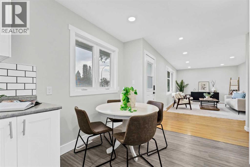 212 11 Street NE — photo 12