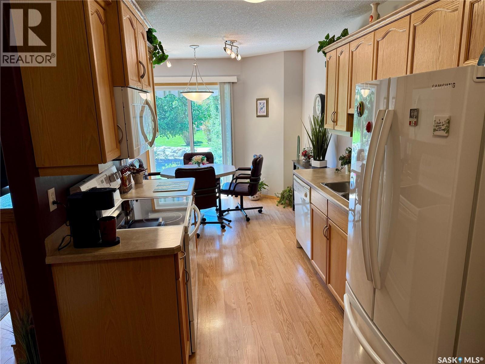 223 Mikkelson DRIVE — photo 10