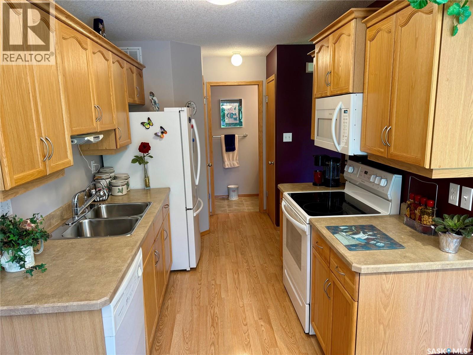 223 Mikkelson DRIVE — photo 11