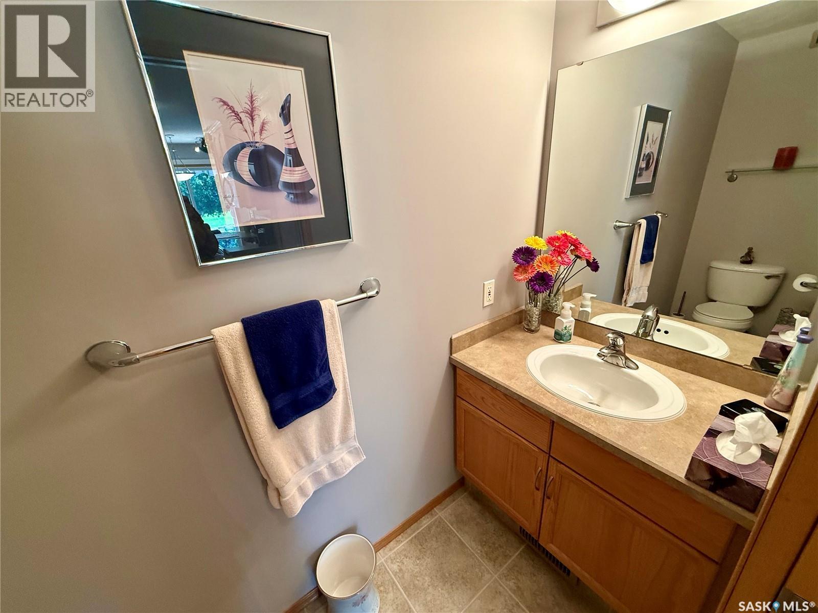 223 Mikkelson DRIVE — photo 12