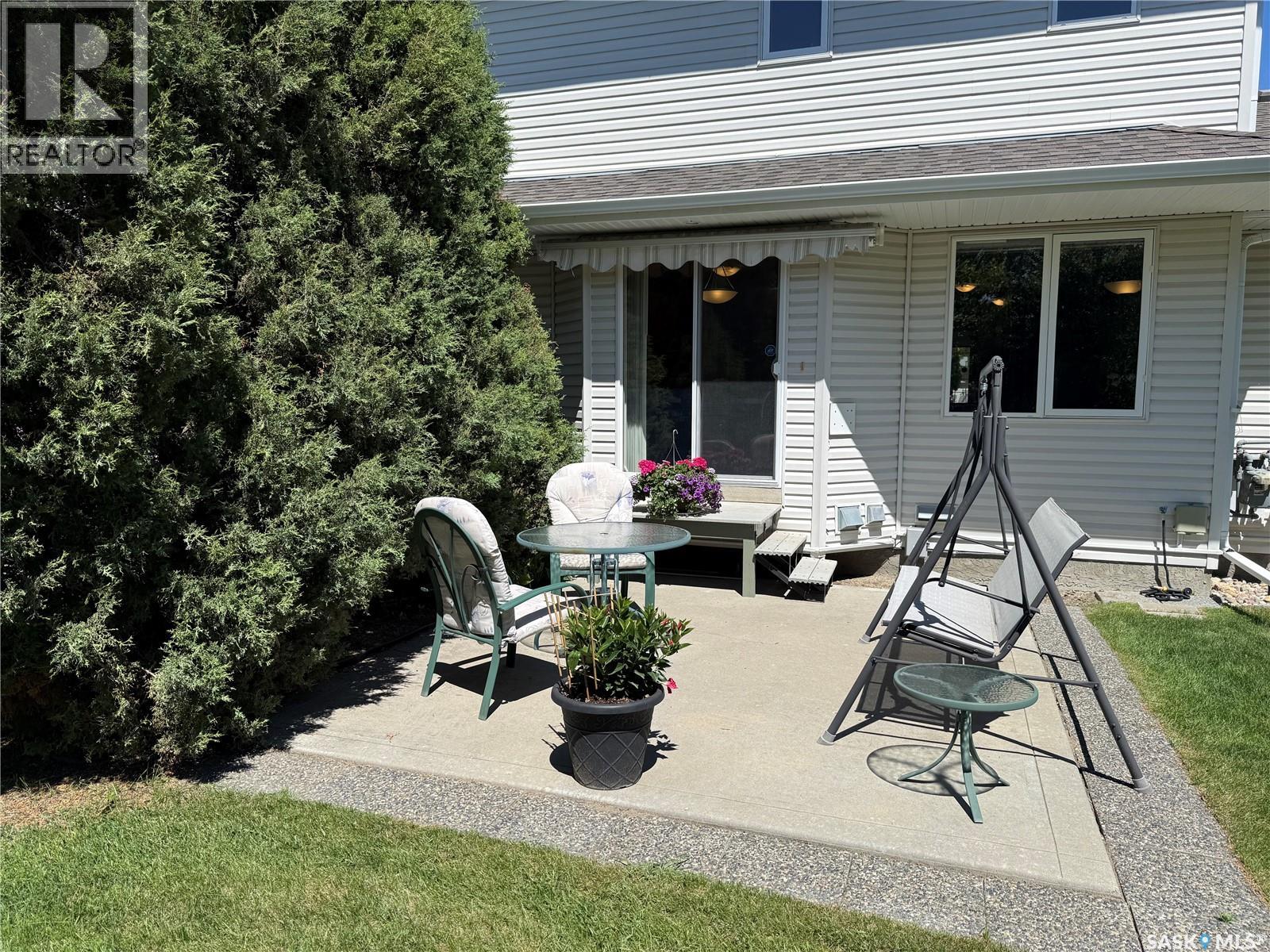 223 Mikkelson DRIVE — photo 36