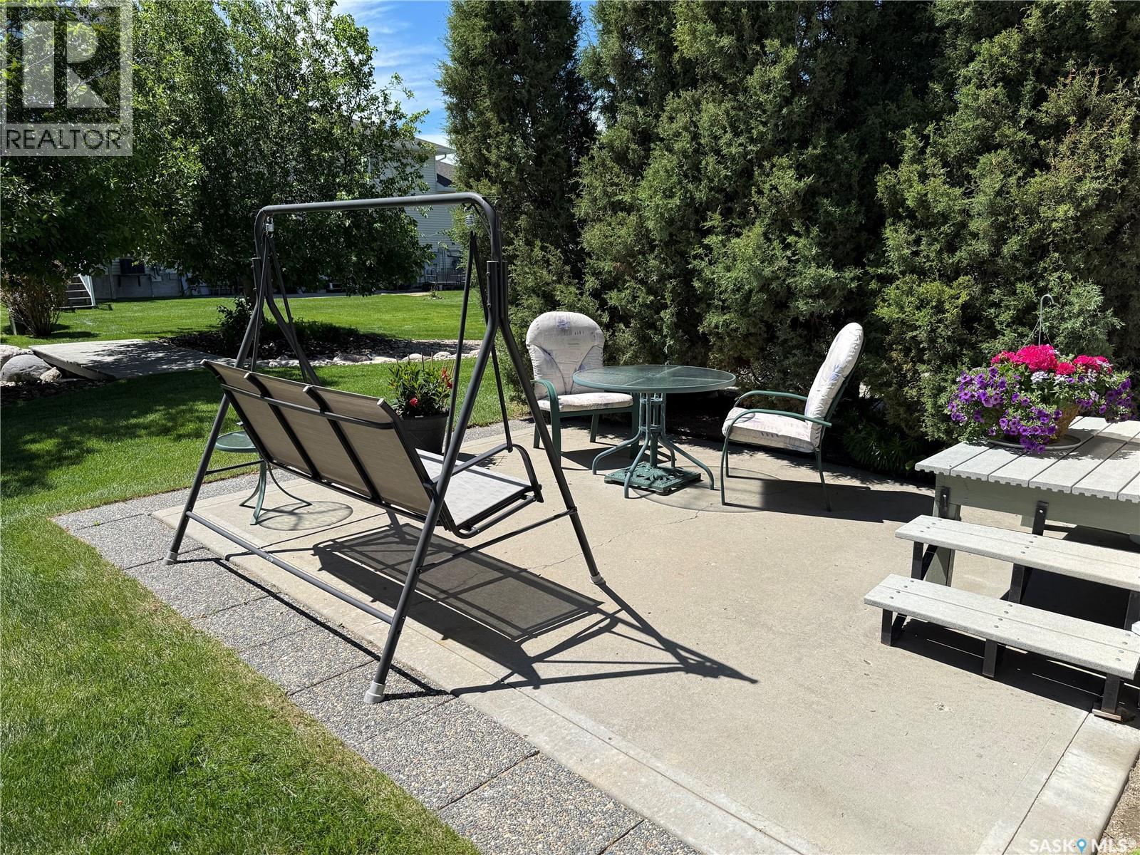 223 Mikkelson DRIVE — photo 40