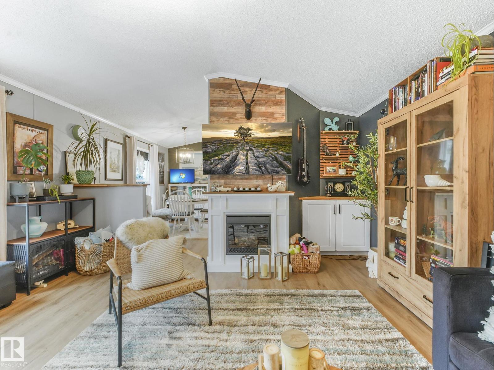 1122 Aspen Dr W — photo 8