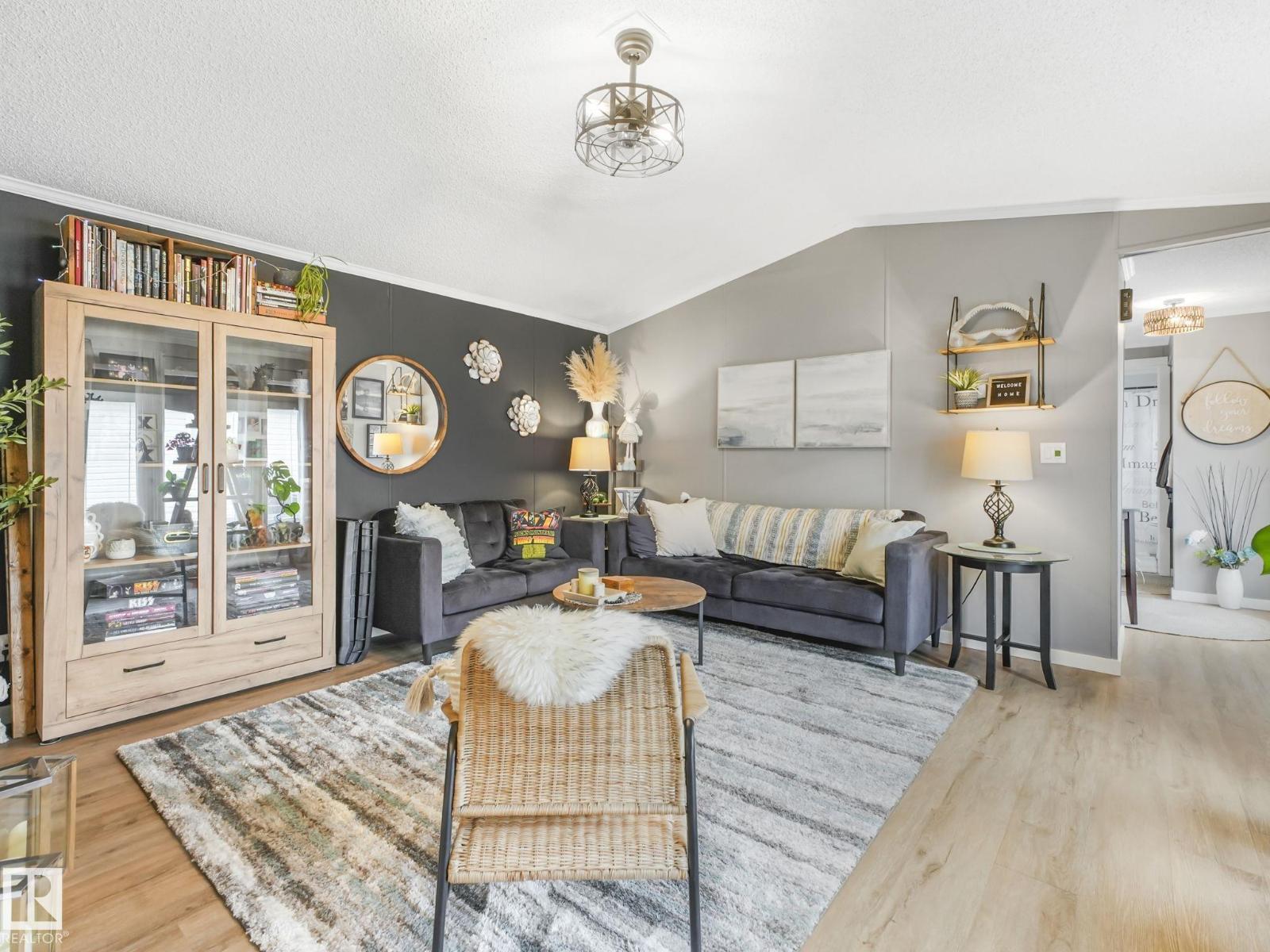1122 Aspen Dr W - photo 5