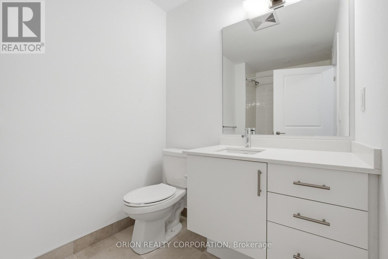 #527 3240 WILIAM COLTSON AVENUE - 27