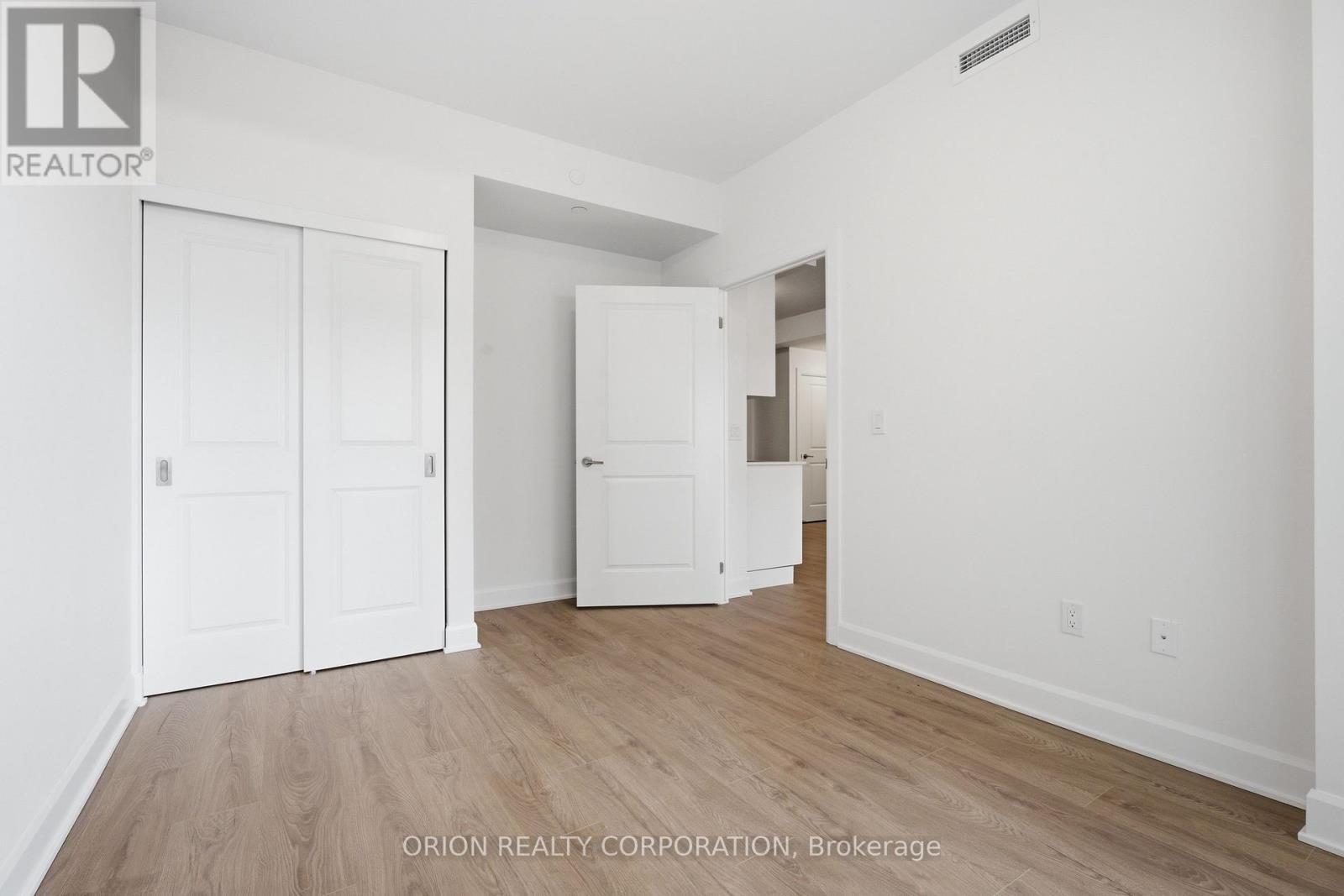 #527 3240 WILIAM COLTSON AVENUE - 28