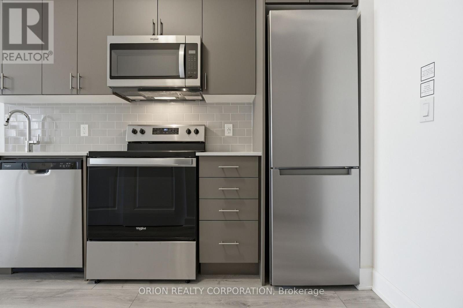 #308 3240 WILLIAM COLTSON AVENUE - 14