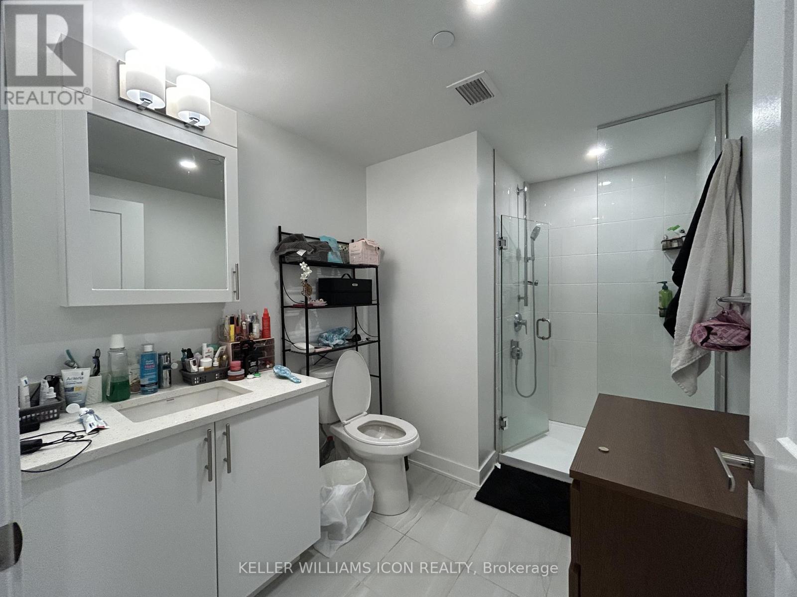 #810 340 QUEEN STREET - 11