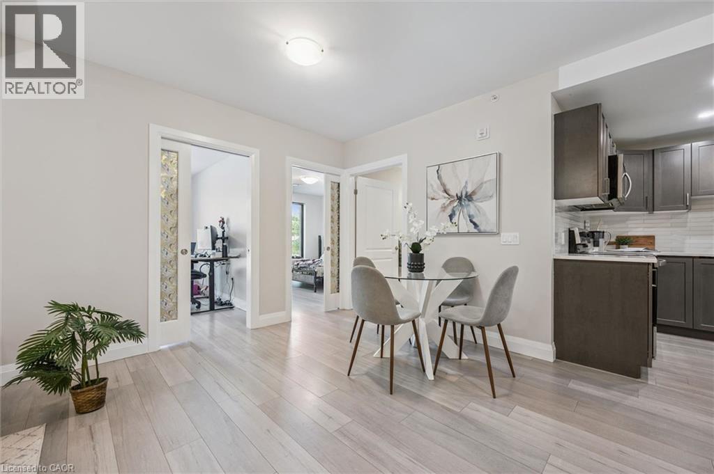 #113 5 WAKE ROBIN Drive - 12