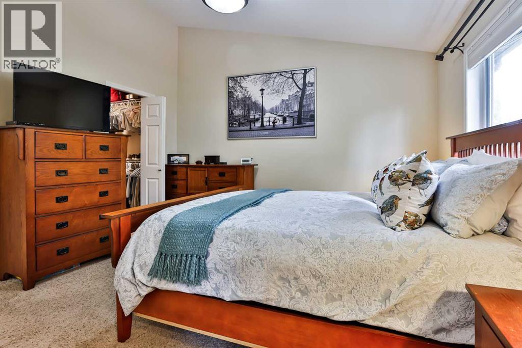 19 Firelight Way W — photo 17