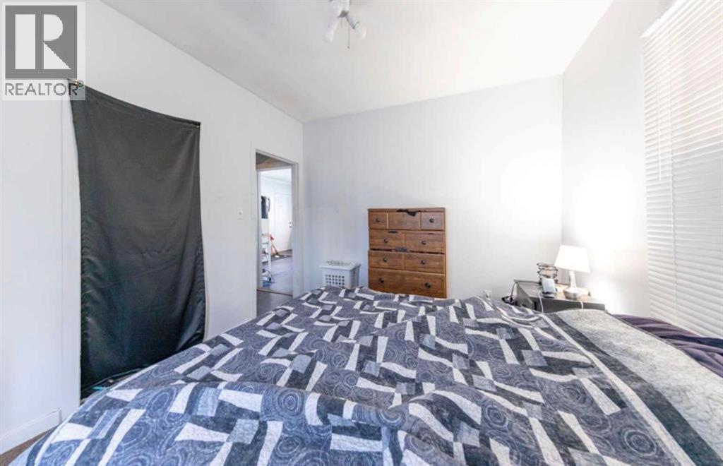 5530 49 Street — photo 11