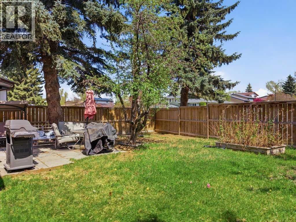 124 Martin Close — photo 32
