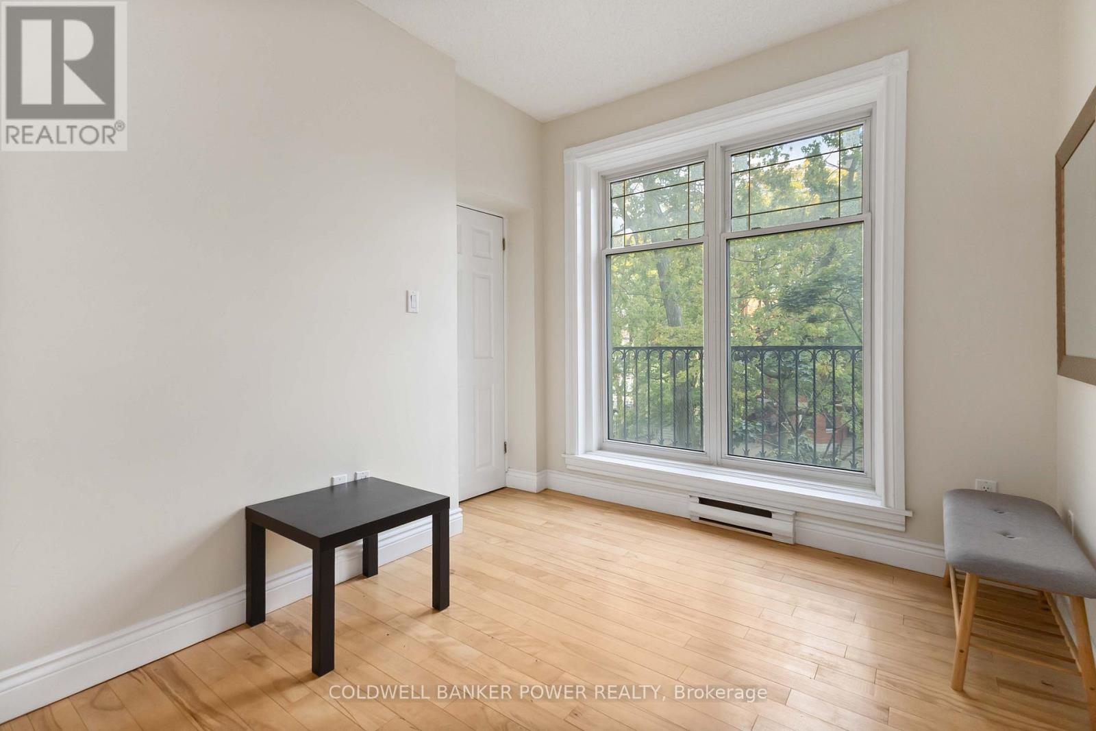 #308 460 WELLINGTON STREET - 14