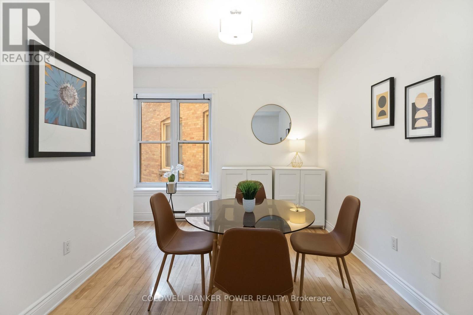 #308 460 WELLINGTON STREET - 23
