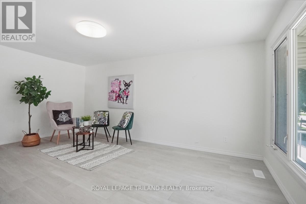 77 RENNY CRESCENT - 10