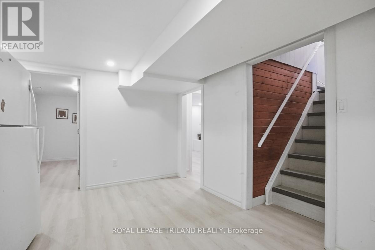 77 RENNY CRESCENT - 25