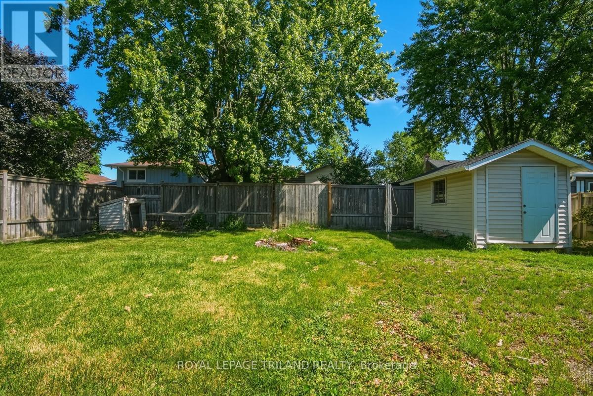 77 RENNY CRESCENT - 43