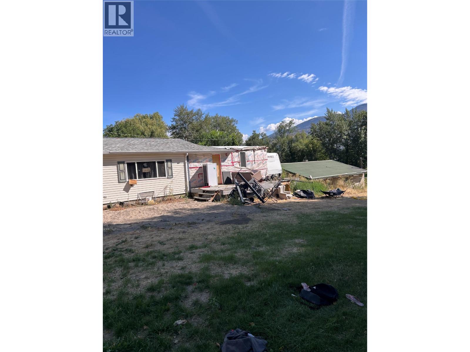 7561 Highway 97 - 11