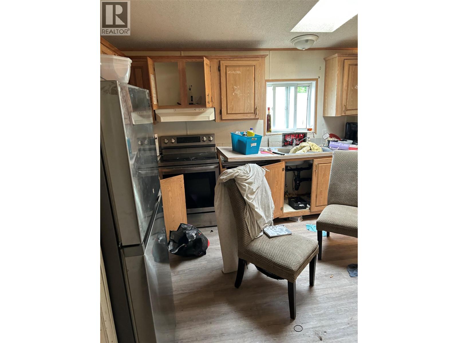 7561 Highway 97 - 9