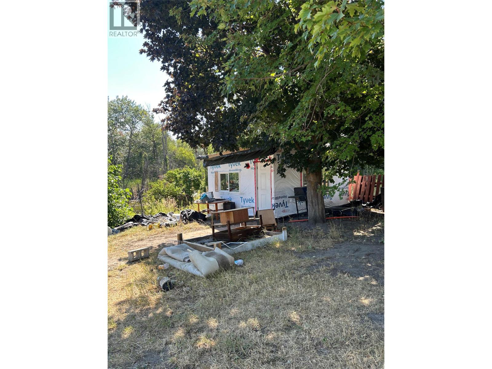 7561 Highway 97 - 15