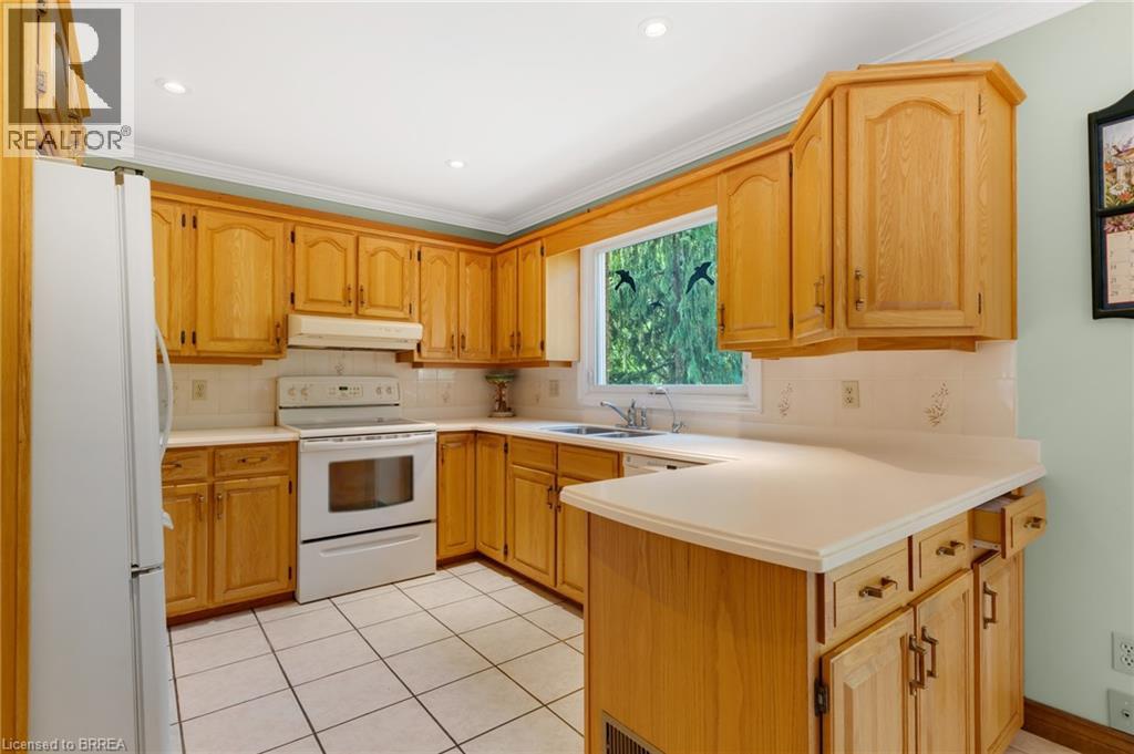 4-bedroom home for sale at 86 LYNDEN HILL Crescent, Brantford ON · photo 13 of 50