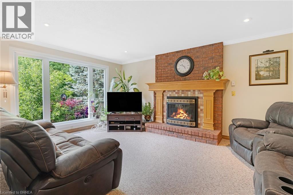 4-bedroom home for sale at 86 LYNDEN HILL Crescent, Brantford ON · photo 17 of 50
