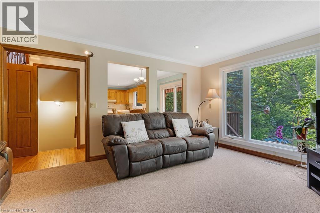 4-bedroom home for sale at 86 LYNDEN HILL Crescent, Brantford ON · photo 19 of 50