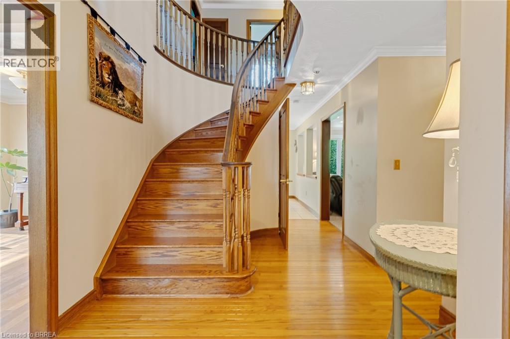 4-bedroom home for sale at 86 LYNDEN HILL Crescent, Brantford ON · photo 8 of 50