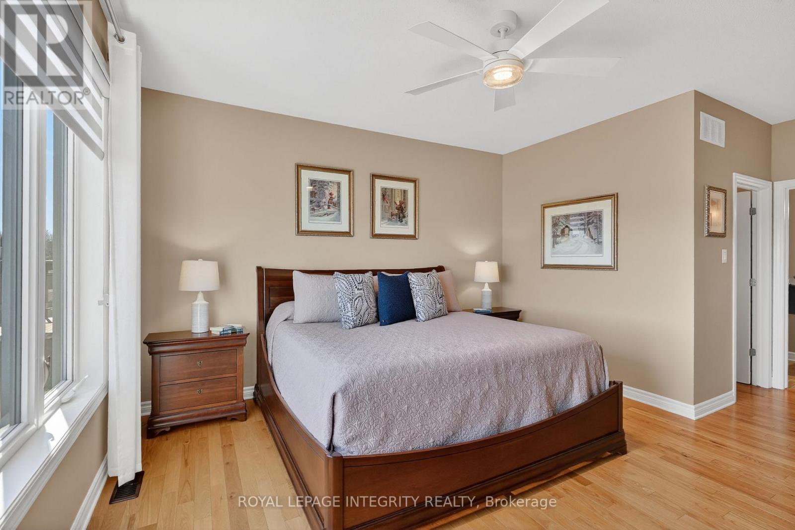 724 PARADE DRIVE - 25