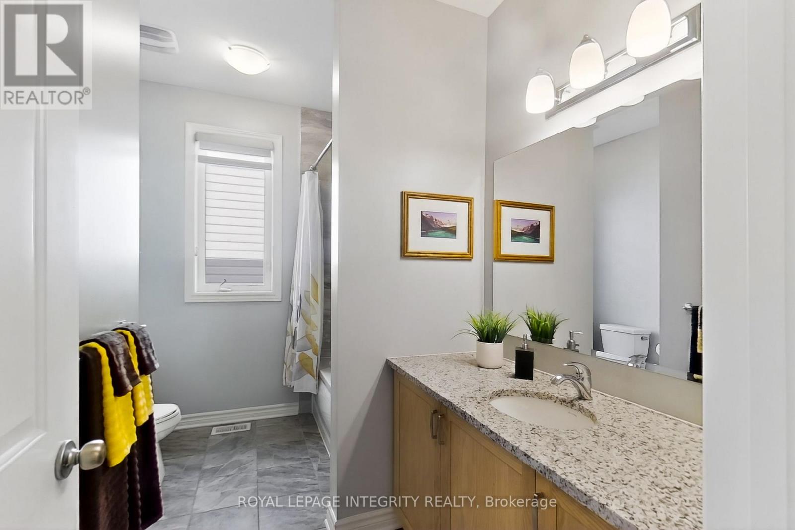 724 PARADE DRIVE - 6