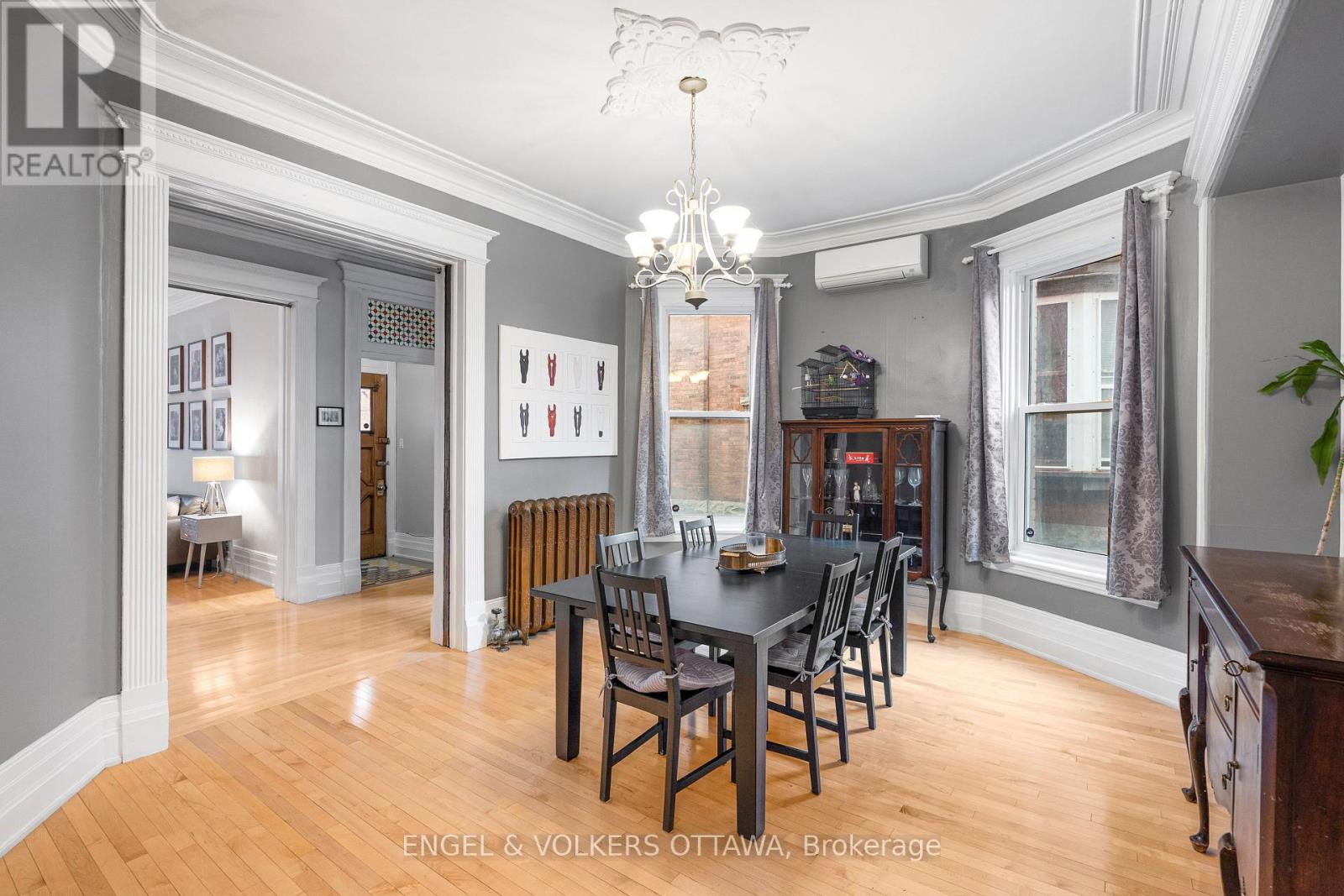 6 Bed, 3 Bath House for Sale in Ottawa – 553 GILMOUR STREET, Ottawa – MLS# X13421772 - Image 44