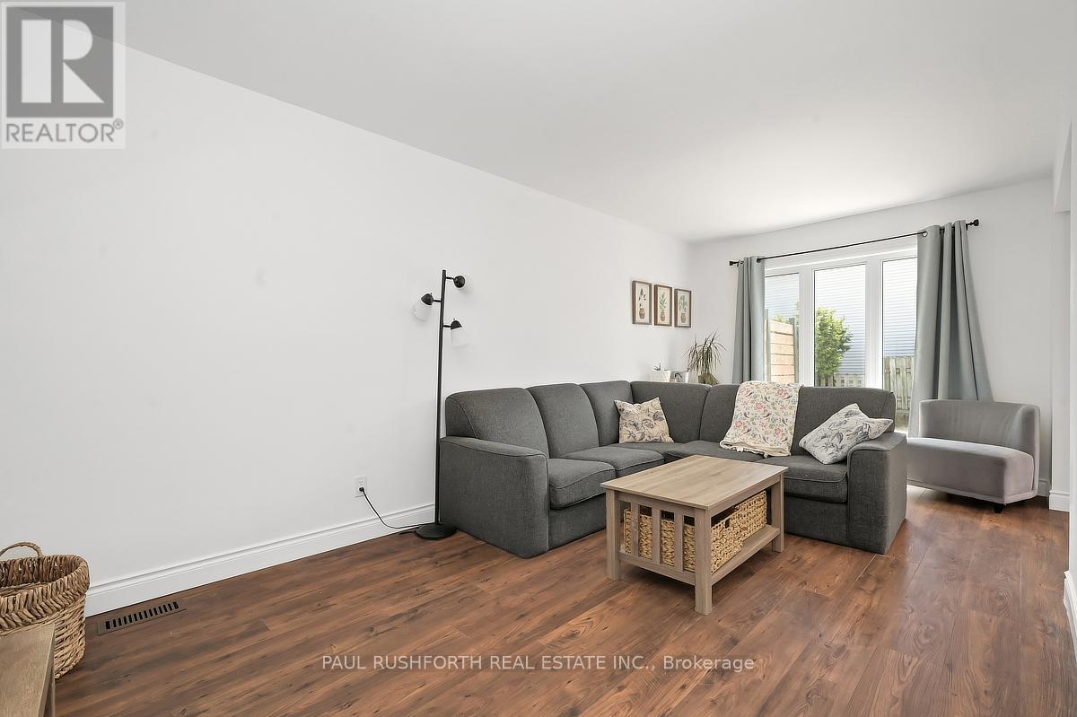 1476 KAMOURASKA CIRCLE - 3