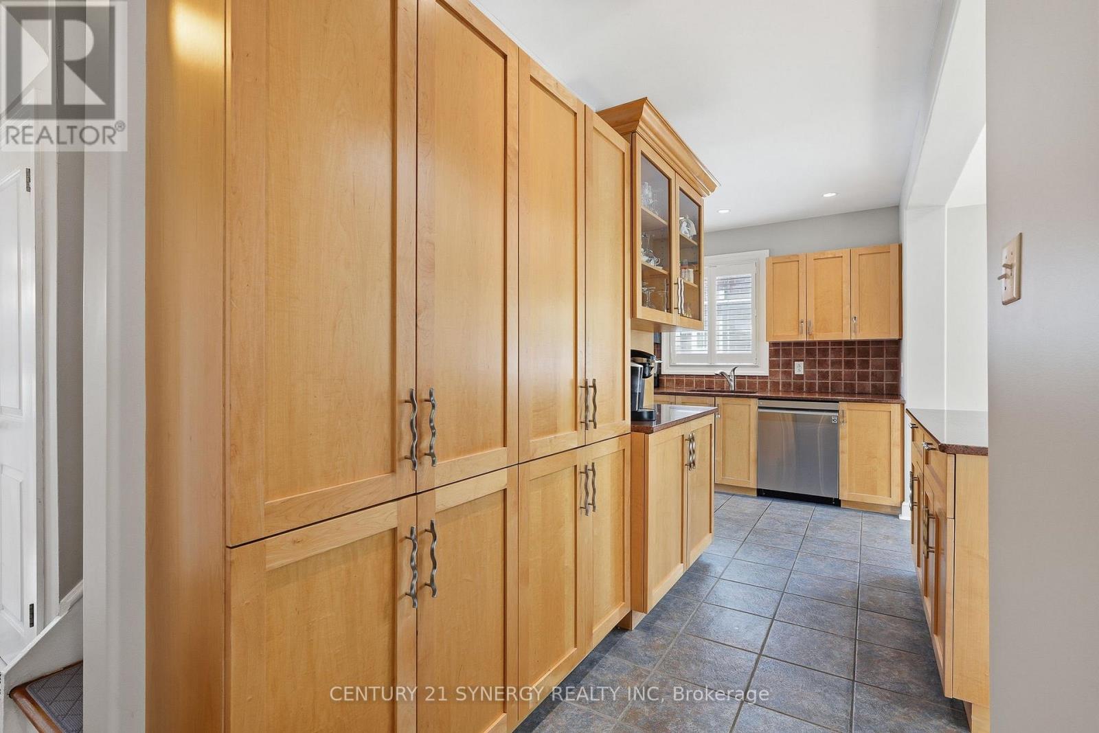 3 Bed, 2 Bath House for Sale in Ottawa – 1324 AVENUE O, Ottawa – MLS# X13421824 - Image 11
