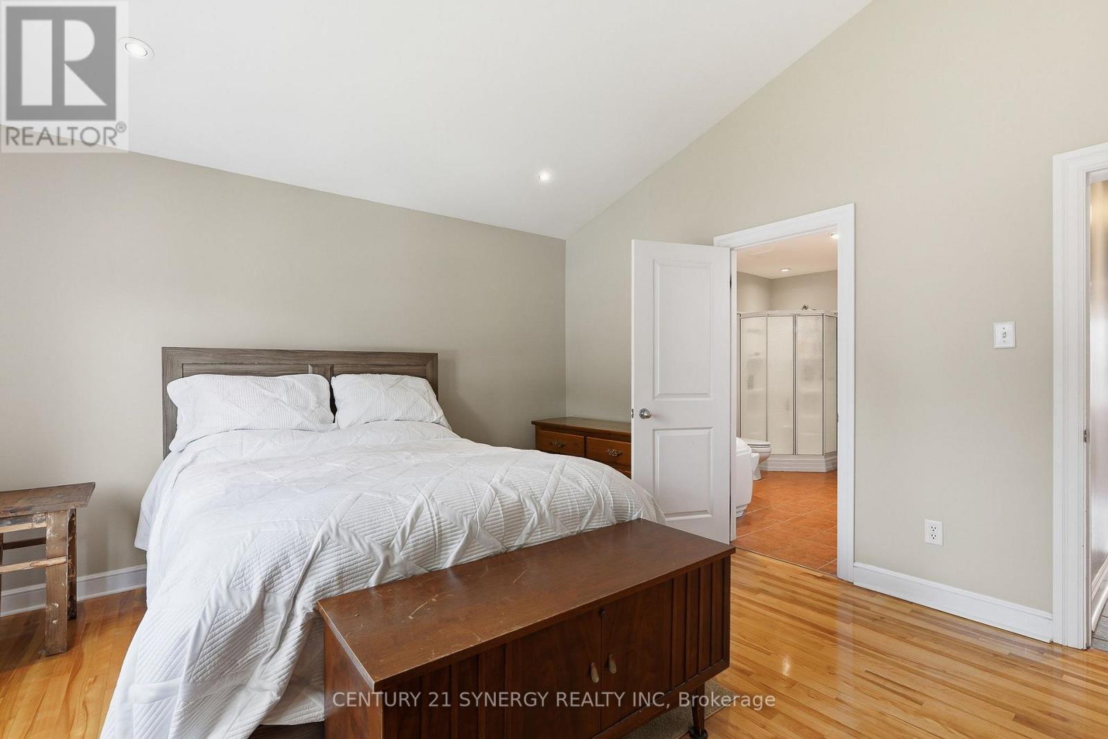 3 Bed, 2 Bath House for Sale in Ottawa – 1324 AVENUE O, Ottawa – MLS# X13421824 - Image 18