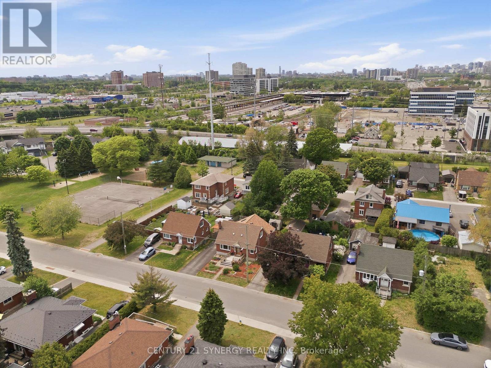3 Bed, 2 Bath House for Sale in Ottawa – 1324 AVENUE O, Ottawa – MLS# X13421824 - Image 36