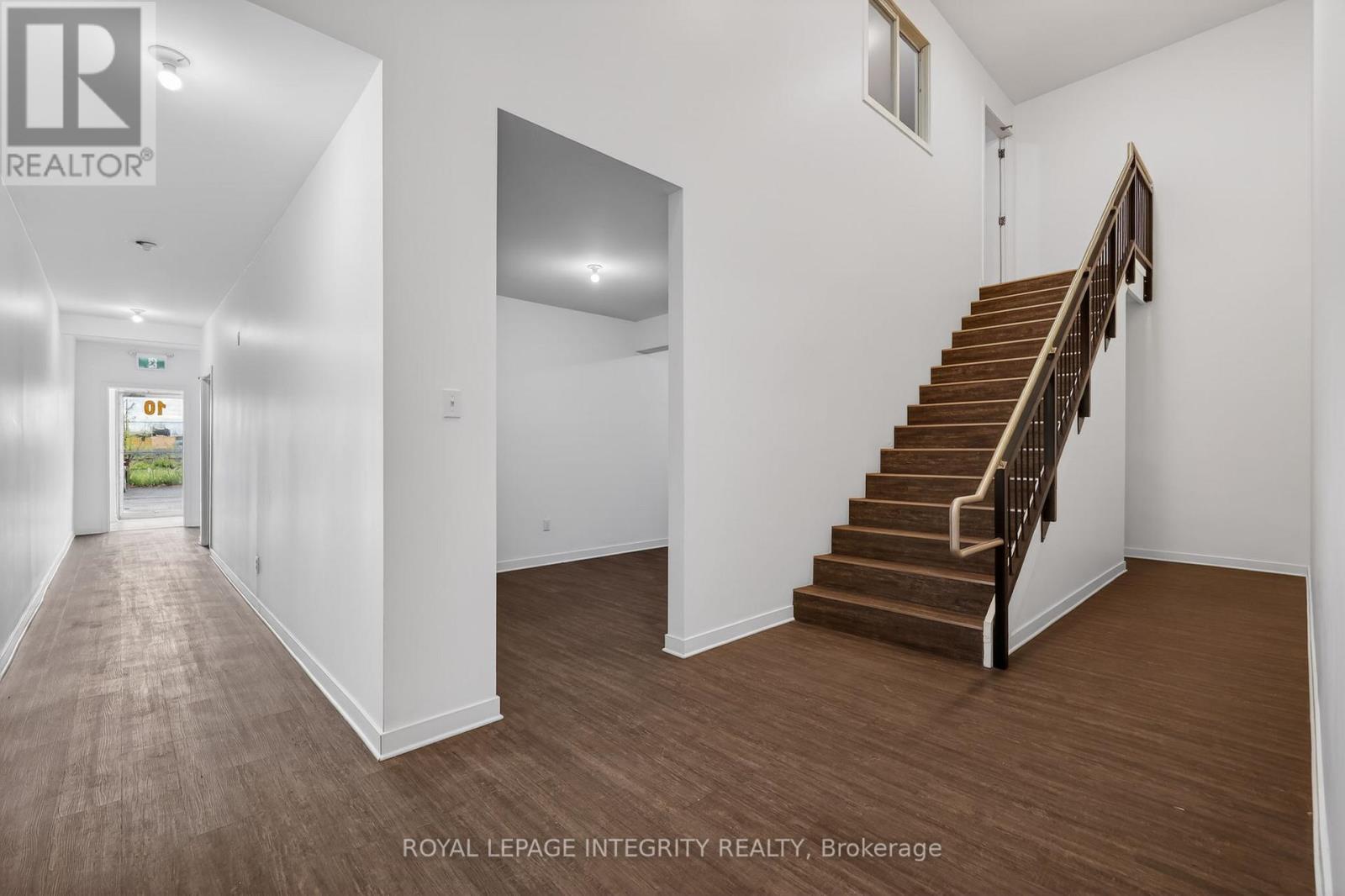 Industrial for Rent in Ottawa – 10 – 2295 STEVENAGE DRIVE, Ottawa – MLS# X13421946 - Image 8