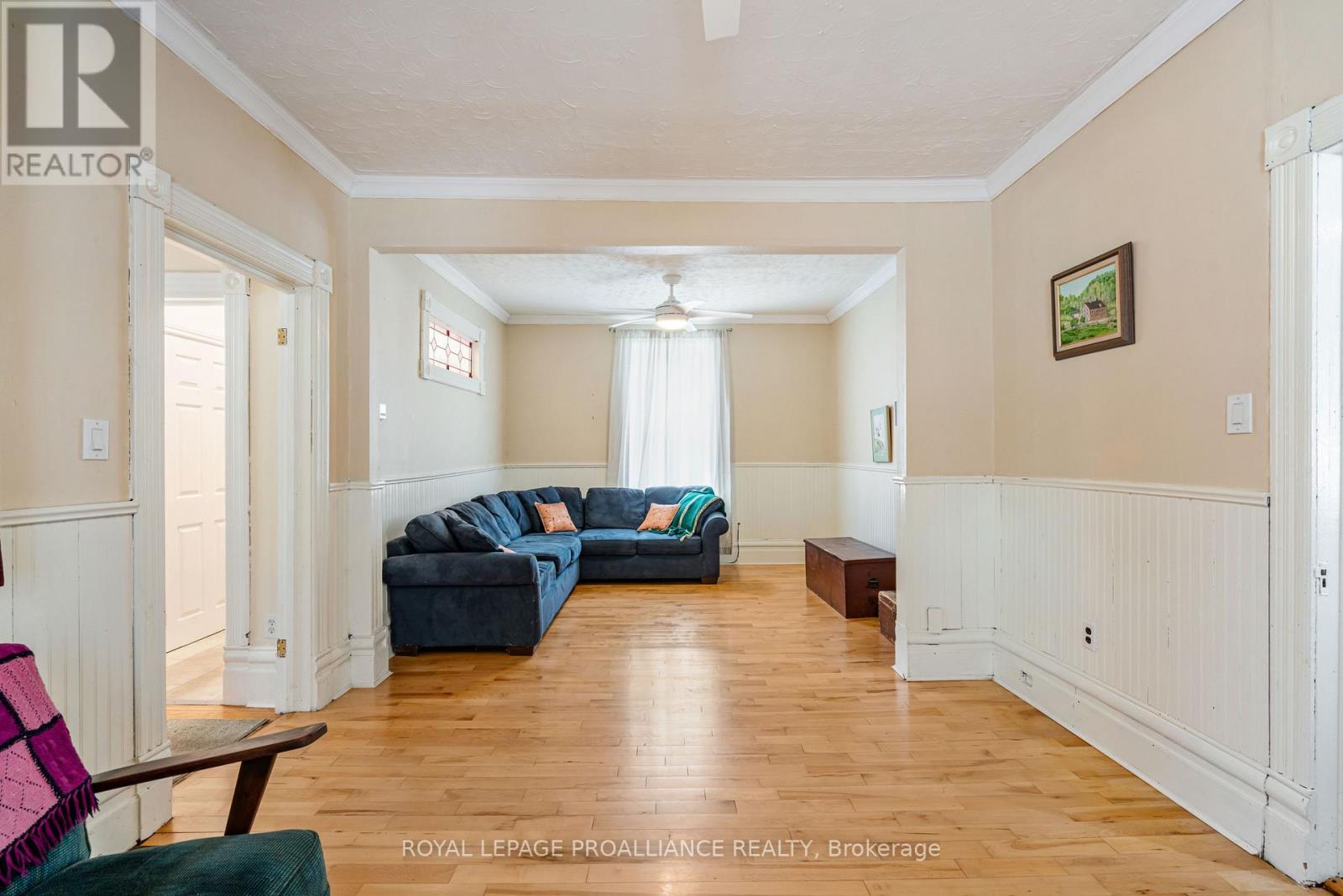 568 JAMES STREET W - 10